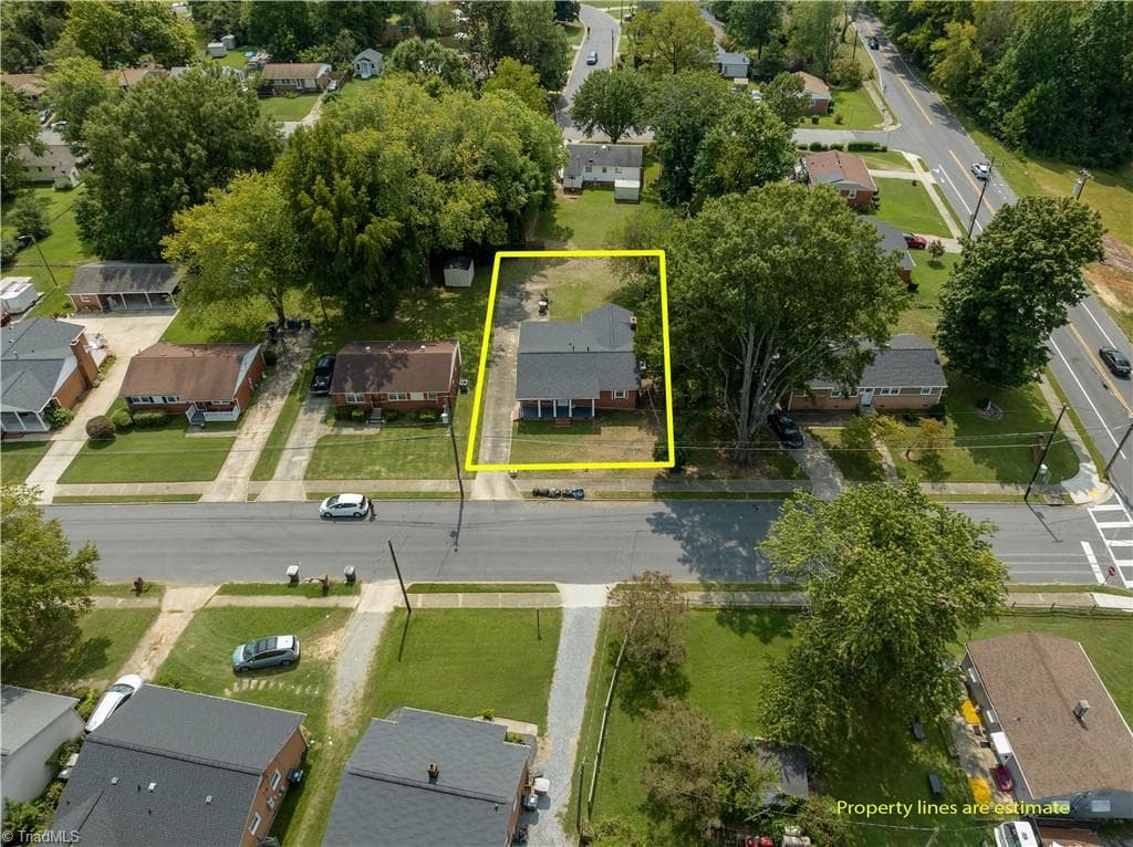 Stick/Site Built at 2102 Bothwell Street, Greensboro NC 27401, photo 32 of 34