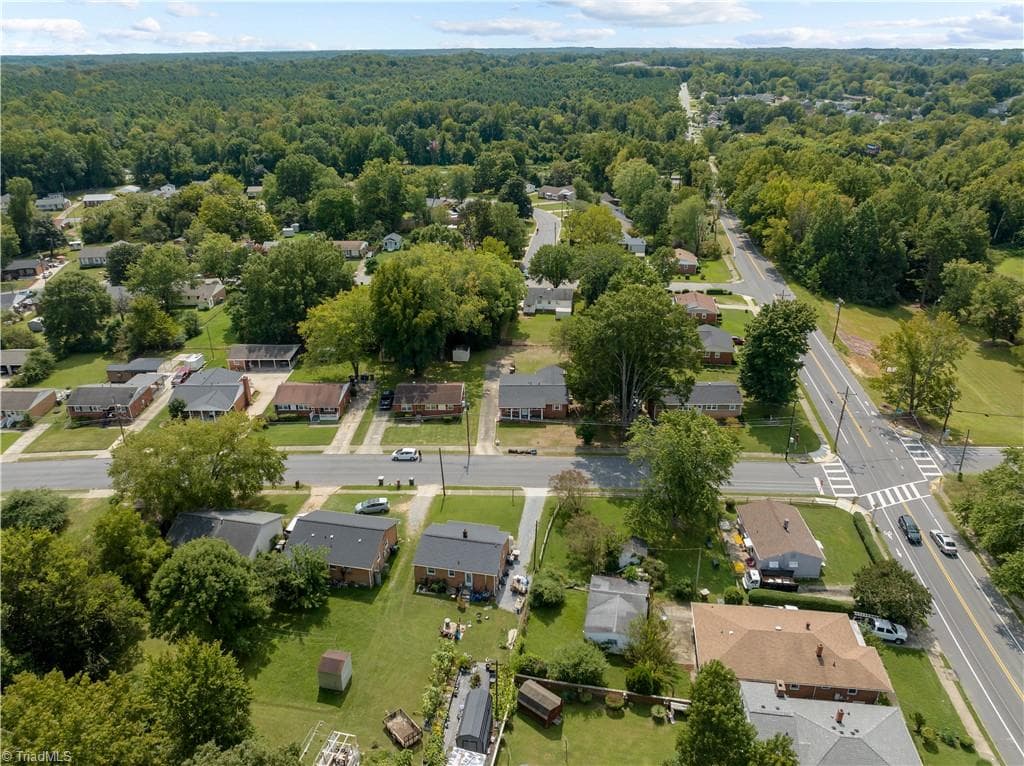 Stick/Site Built at 2102 Bothwell Street, Greensboro NC 27401, photo 33 of 34