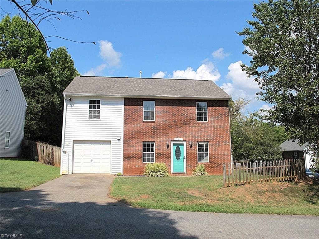 701 Pilgrim Ford Court, Clemmons NC 27012