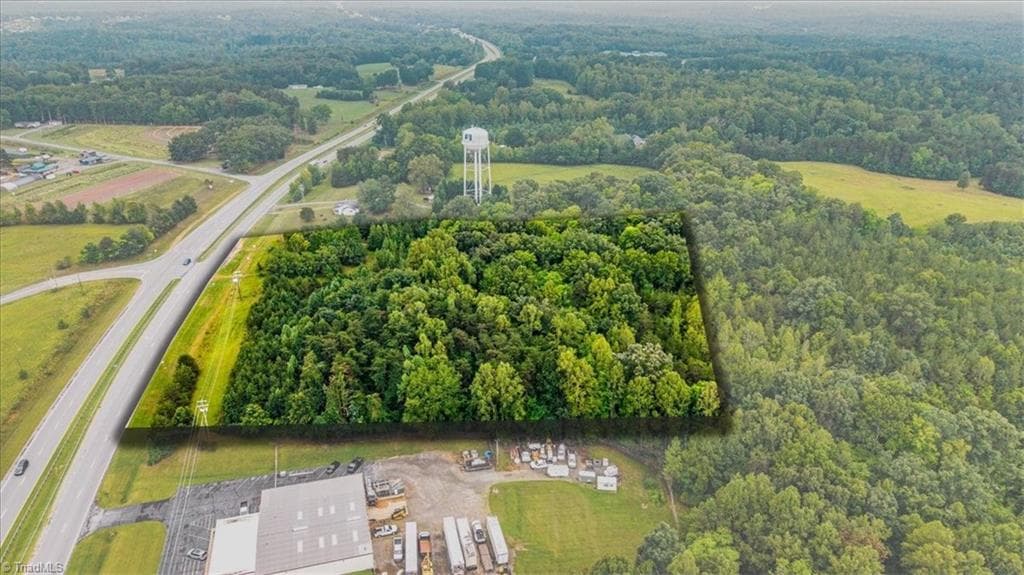 Commercial at 3406 US Highway 220, Madison NC 27025, photo 4 of 16