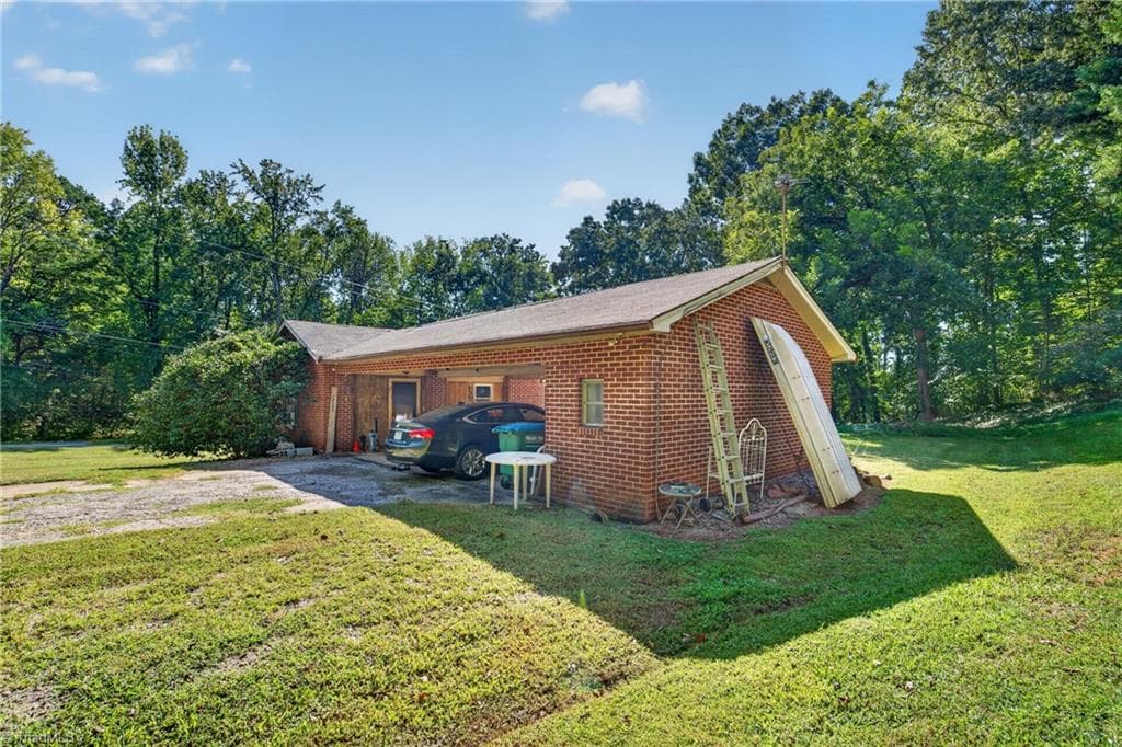 Investment at 18380 S Nc Highway 109, Denton NC 27239, photo 7 of 41