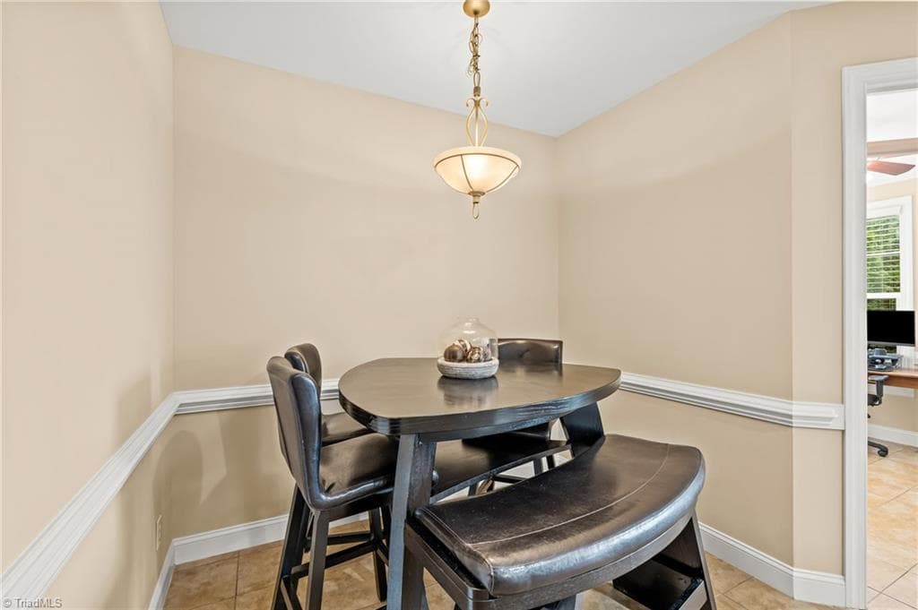 Cozy breakfast nook. - 1304 Bradford Lane, Archdale NC 27263, Archdale