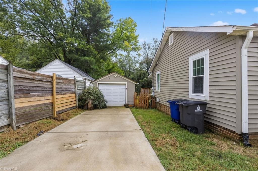 Stick/Site Built at 4326 Stokesdale Avenue, Winston-Salem NC 27101, Winston-Salem, photo 43 of 44