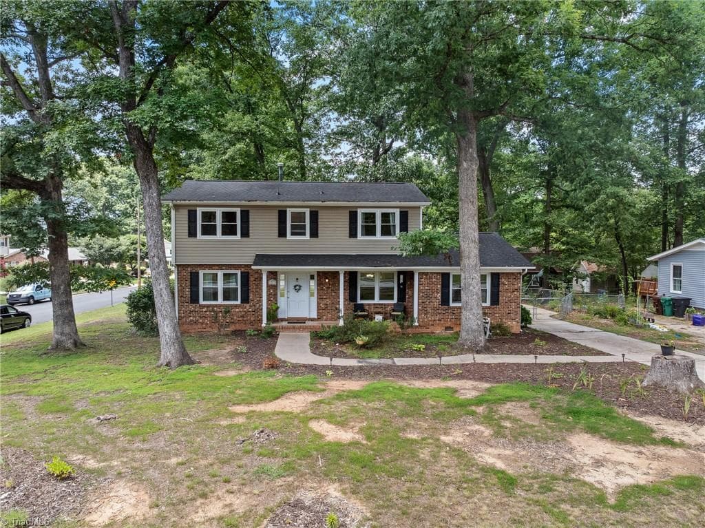Stick/Site Built at 1001 Oakview Road, High Point NC 27265, photo 2 of 37