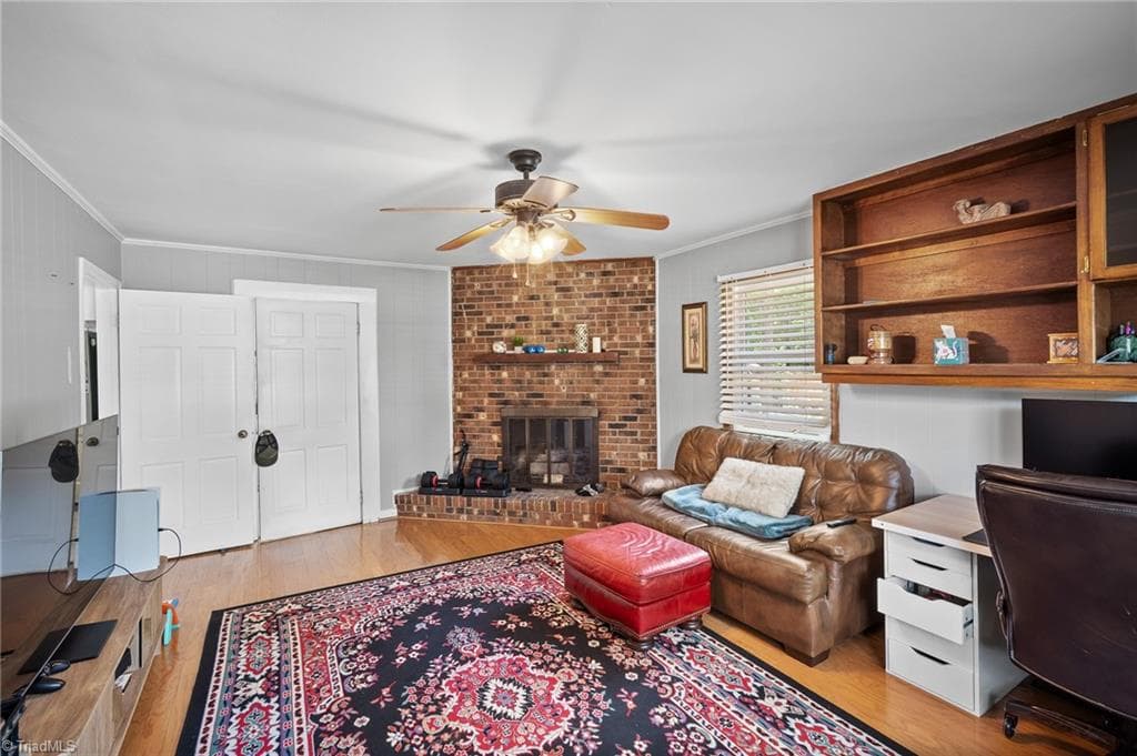 Stick/Site Built at 1001 Oakview Road, High Point NC 27265, photo 19 of 37