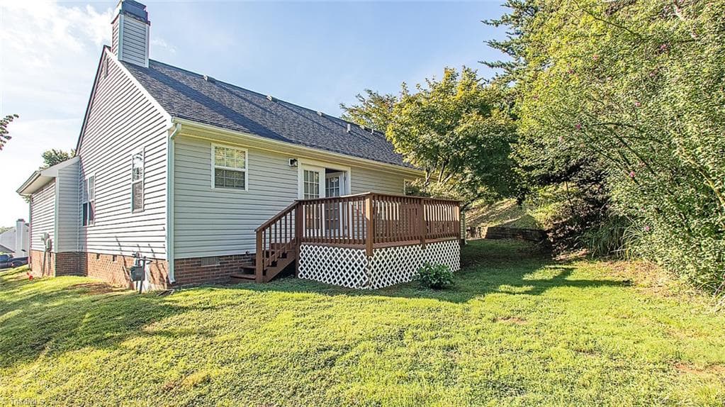 Stick/Site Built at 6 Prestbury Court, Greensboro NC 27455, photo 2 of 23