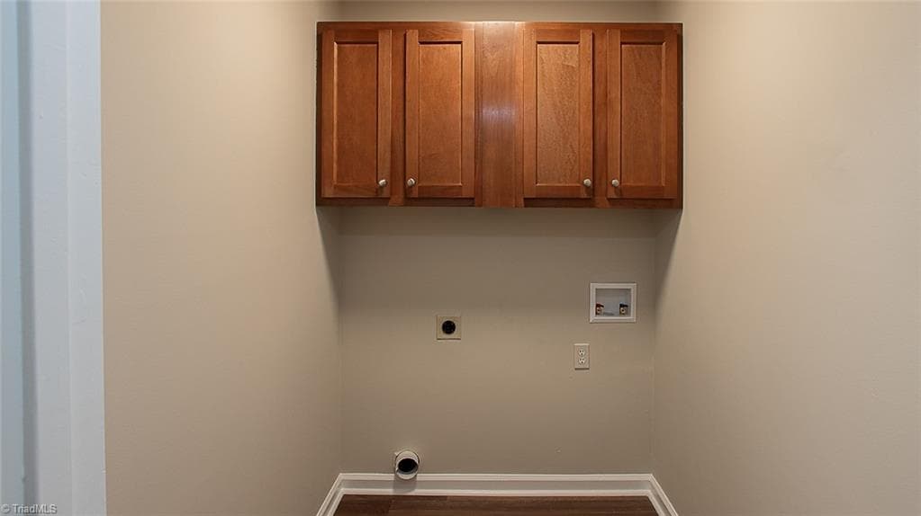 Stick/Site Built at 6 Prestbury Court, Greensboro NC 27455, photo 12 of 23
