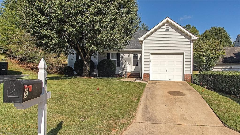 6 Prestbury Court, Greensboro NC 27455