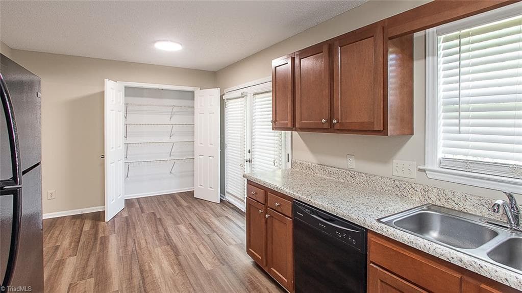 Stick/Site Built at 6 Prestbury Court, Greensboro NC 27455, photo 10 of 23