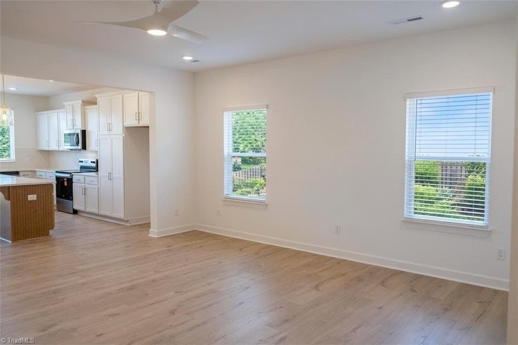 Stick/Site Built at 5158 Paramount Road # 1062, Pfafftown NC 27040, Pfafftown, photo 3 of 27