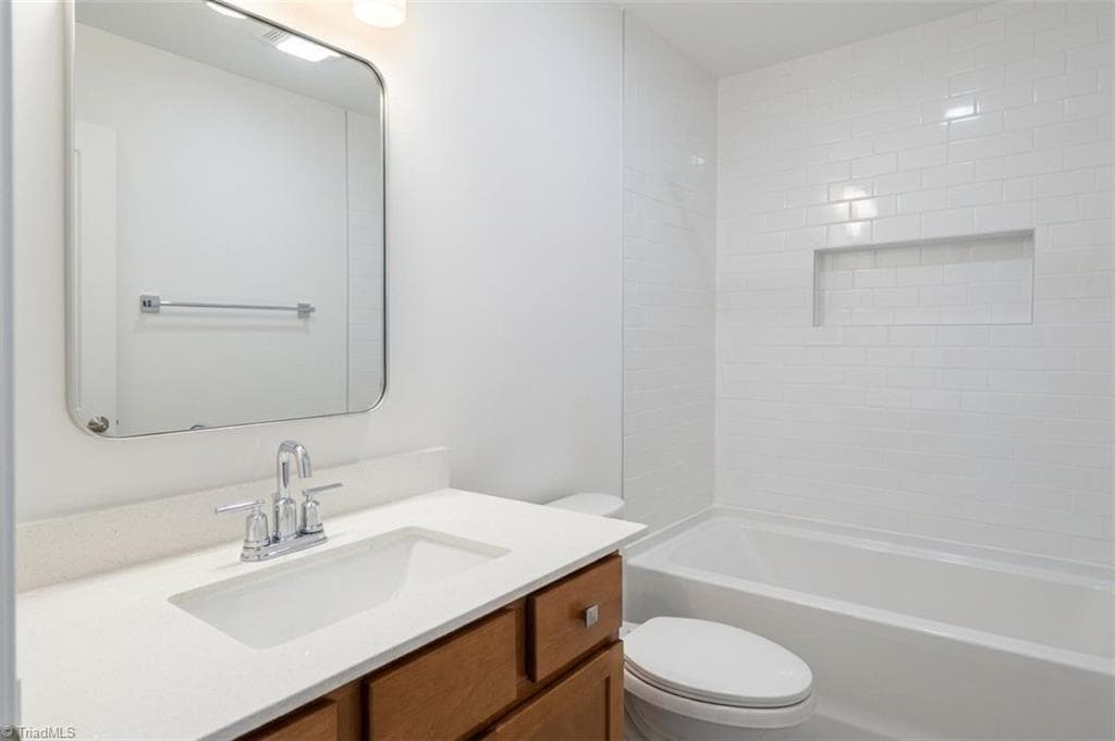 Stick/Site Built at 5158 Paramount Road # 1062, Pfafftown NC 27040, Pfafftown, photo 9 of 27