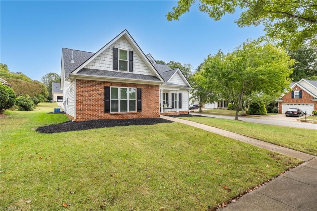 Stick/Site Built at 5803 Willowdale Drive, Pfafftown NC 27040, Pfafftown, photo 3 of 34