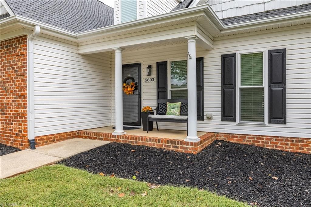 Stick/Site Built at 5803 Willowdale Drive, Pfafftown NC 27040, Pfafftown, photo 4 of 34