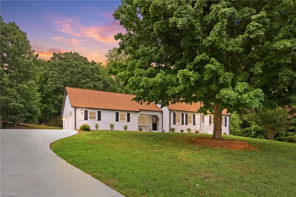 3721 Herchel Lane, Winston-Salem NC 27106