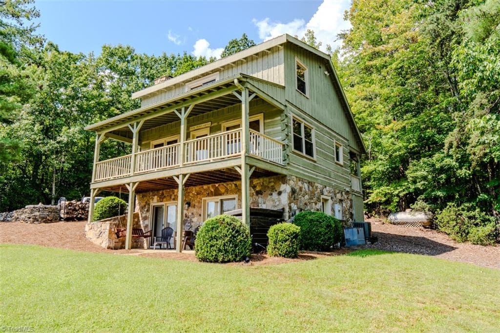Stick/Site Built at 996 Overland Trail, Hays NC 28635, photo 2 of 34