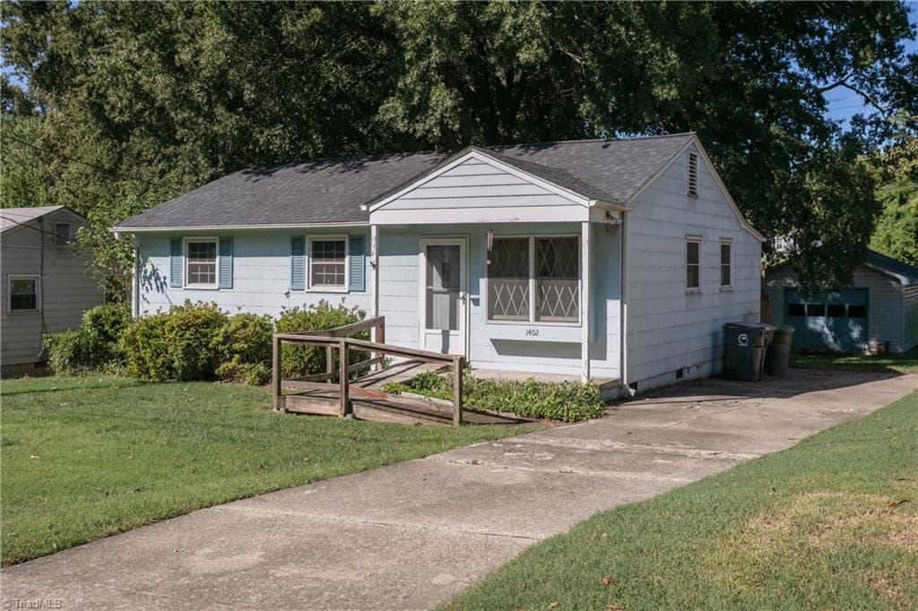 1402 Clegg Street, Greensboro NC 27407
