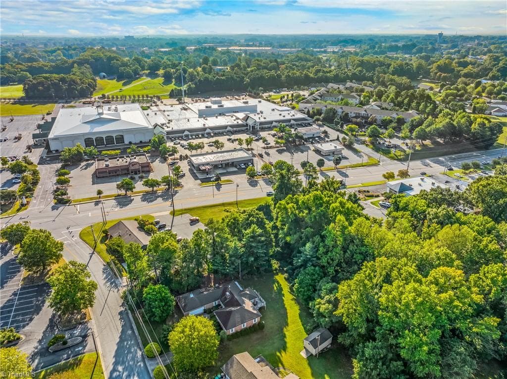 Commercial at 1702 Westchester Drive, High Point NC 27262, photo 11 of 13