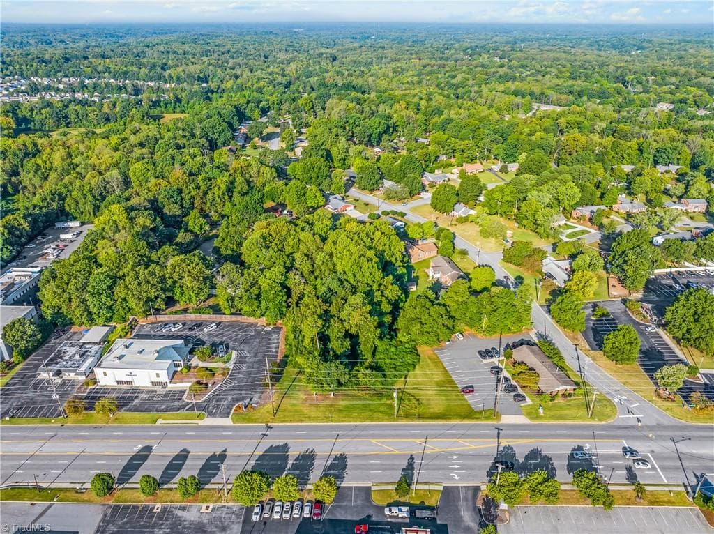 Commercial at 1702 Westchester Drive, High Point NC 27262, photo 4 of 13