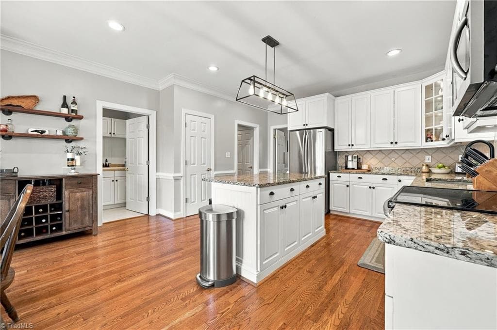 Stick/Site Built at 4325 Oakton Drive, High Point NC 27265, High Point, photo 21 of 90