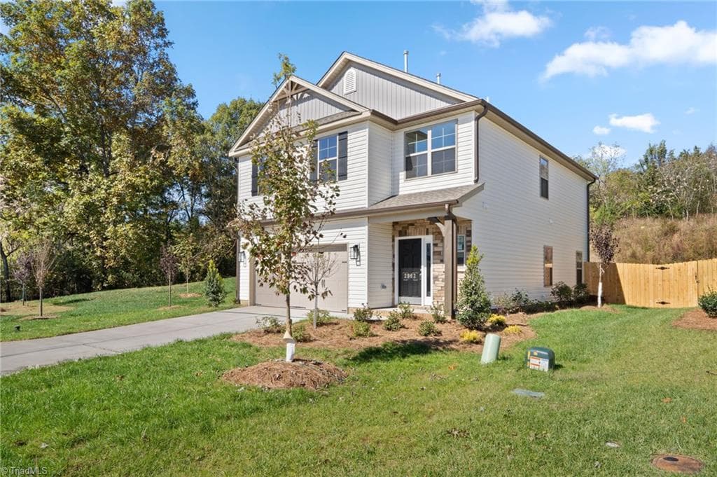 Stick/Site Built at 2962 Flat Rock Drive, Winston-Salem NC 27127, Winston-Salem, photo 3 of 50