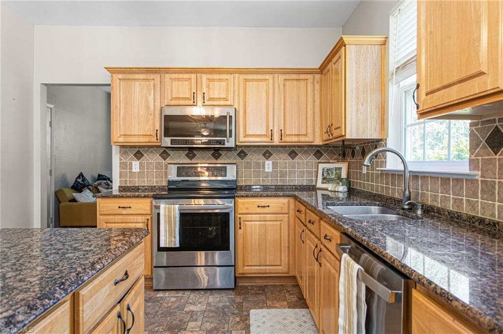 Stick/Site Built at 3728 Georgia Pond Lane, High Point NC 27265, photo 11 of 46