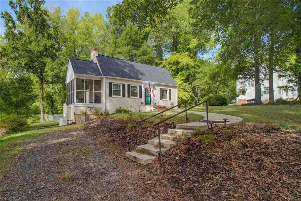Stick/Site Built at 925 Seymour Court, Eden NC 27288, Eden, photo 5 of 60