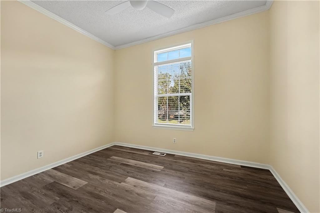 Modular at 1706 Whites Mill Road, High Point NC 27265, photo 22 of 38