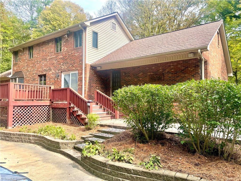 Stick/Site Built at 1121 Old Greensboro Road, Thomasville NC 27360, Thomasville, photo 8 of 48