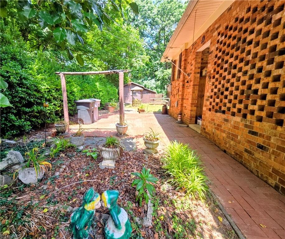 Brick patio area - 171 Idlewild Drive, Randleman NC 27317, Randleman