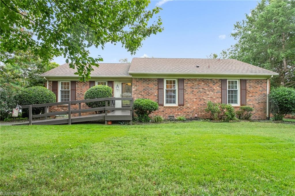 1609 Regency Drive, Burlington NC 27215