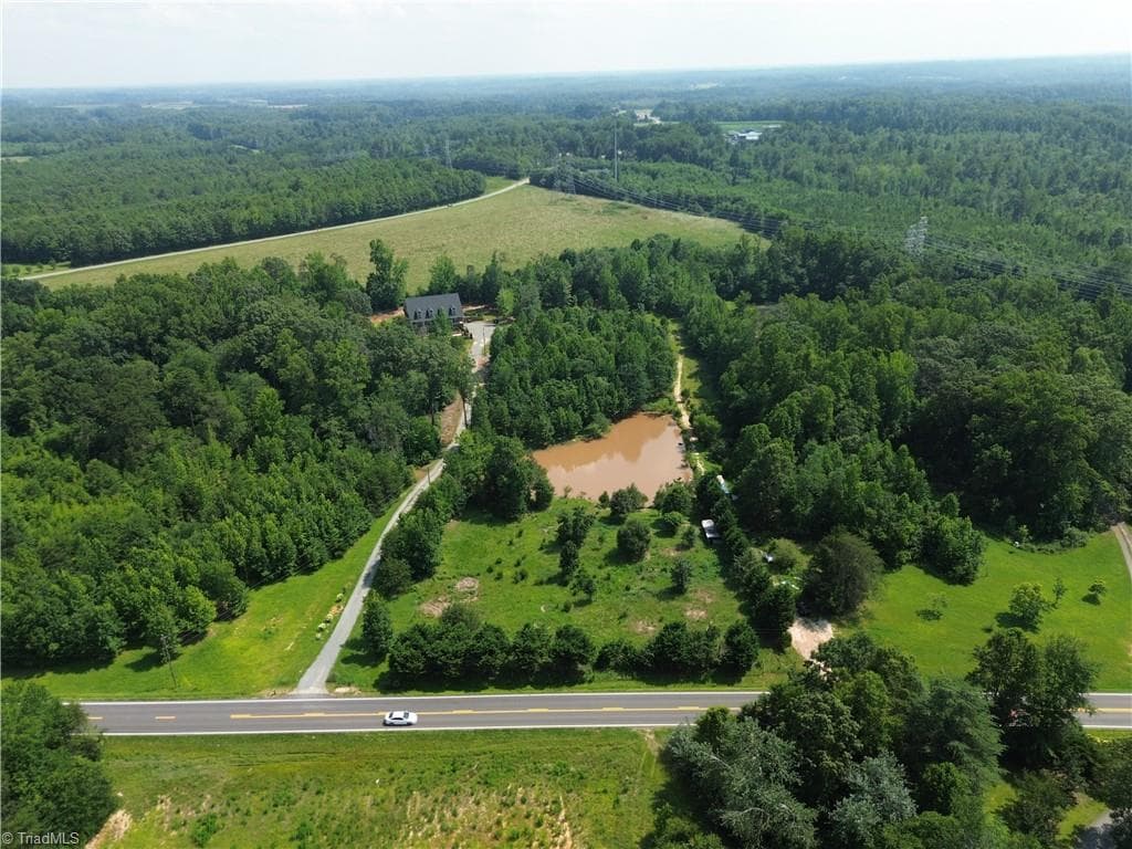 Remarks at 00 *87*, Reidsville NC 27320, Reidsville, photo 5 of 8