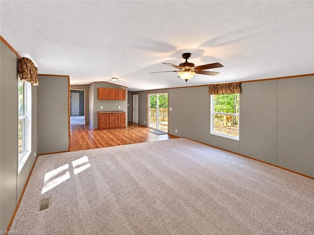 Manufactured Home at 1393 John Ed Mabe Road, Danbury NC 27016, photo 20 of 25