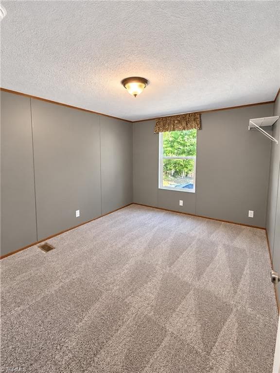 Manufactured Home at 1393 John Ed Mabe Road, Danbury NC 27016, photo 24 of 25