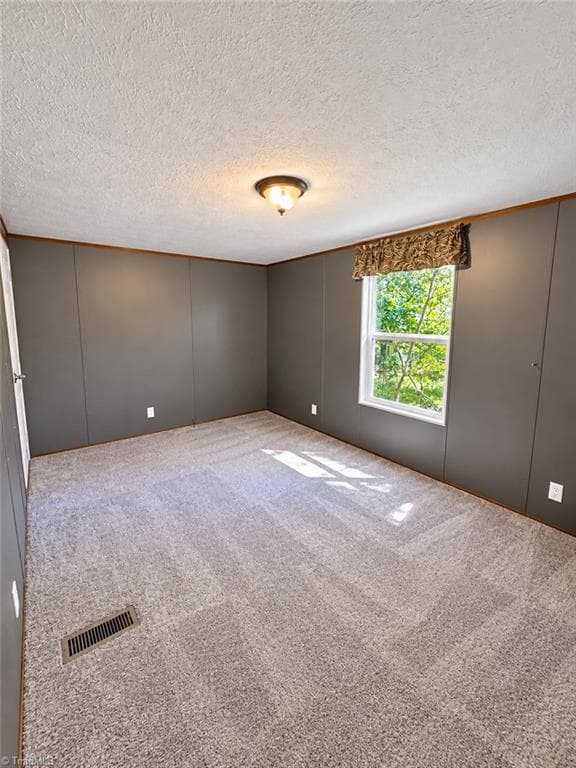 Manufactured Home at 1393 John Ed Mabe Road, Danbury NC 27016, photo 15 of 25