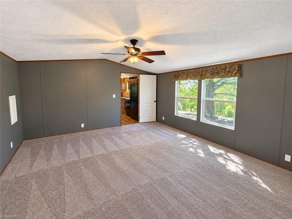 Manufactured Home at 1393 John Ed Mabe Road, Danbury NC 27016, photo 8 of 25