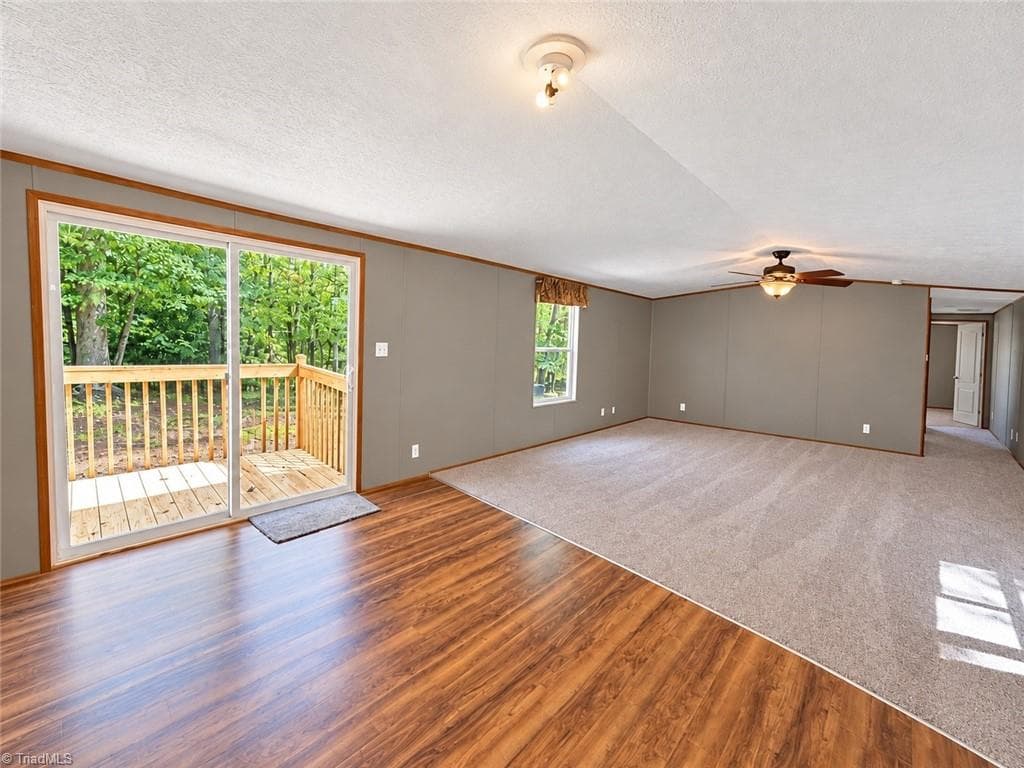 Manufactured Home at 1393 John Ed Mabe Road, Danbury NC 27016, photo 21 of 25