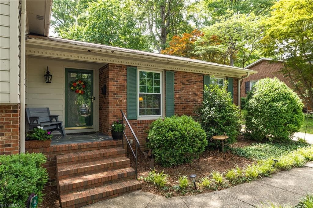 Stick/Site Built at 1711 Duval Drive, Greensboro NC 27410, photo 7 of 38