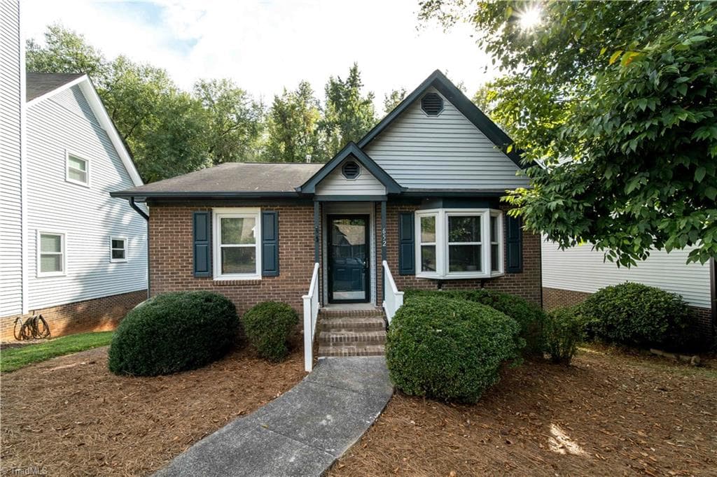 652 Lantern Ridge Drive, Winston-Salem NC 27104