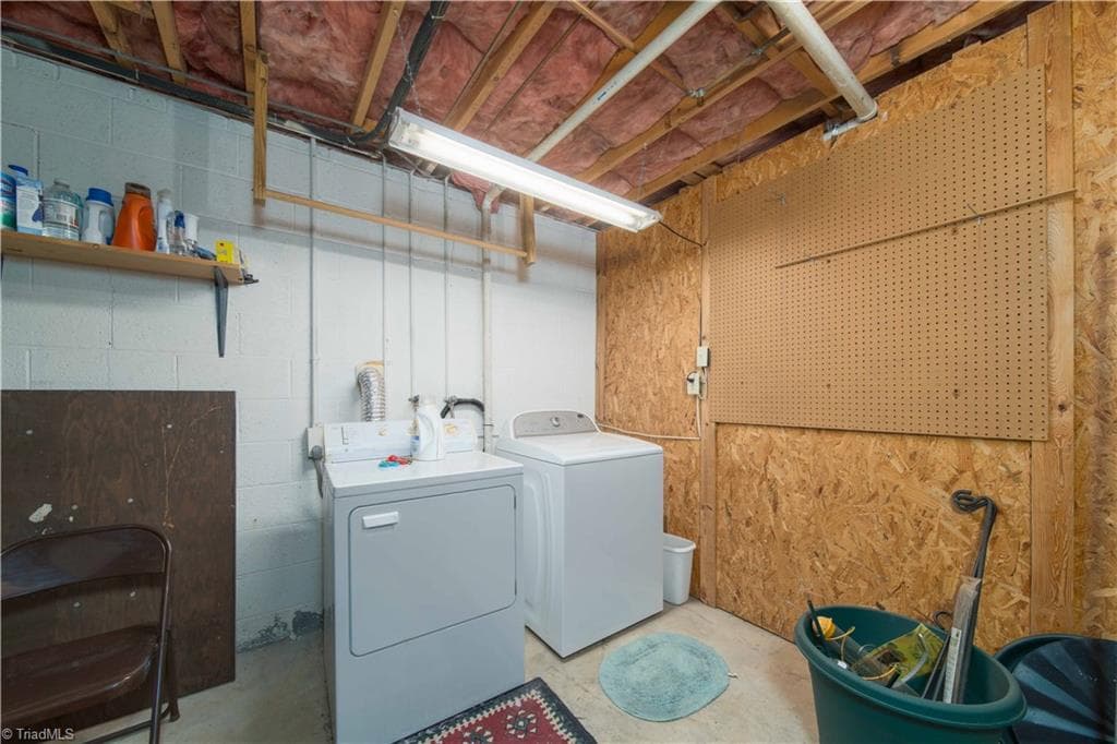 Stick/Site Built at 652 Lantern Ridge Drive, Winston-Salem NC 27104, photo 20 of 24
