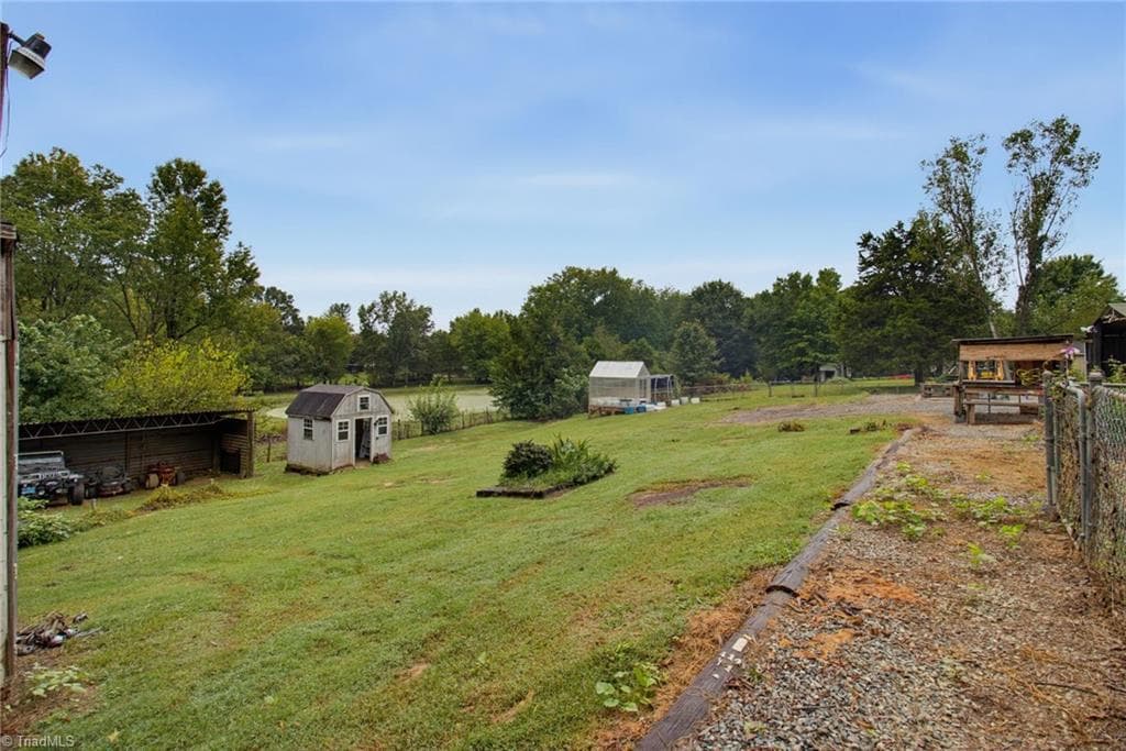 Manufactured Home at 202 Pond Trail, Reidsville NC 27320, Reidsville, photo 45 of 54