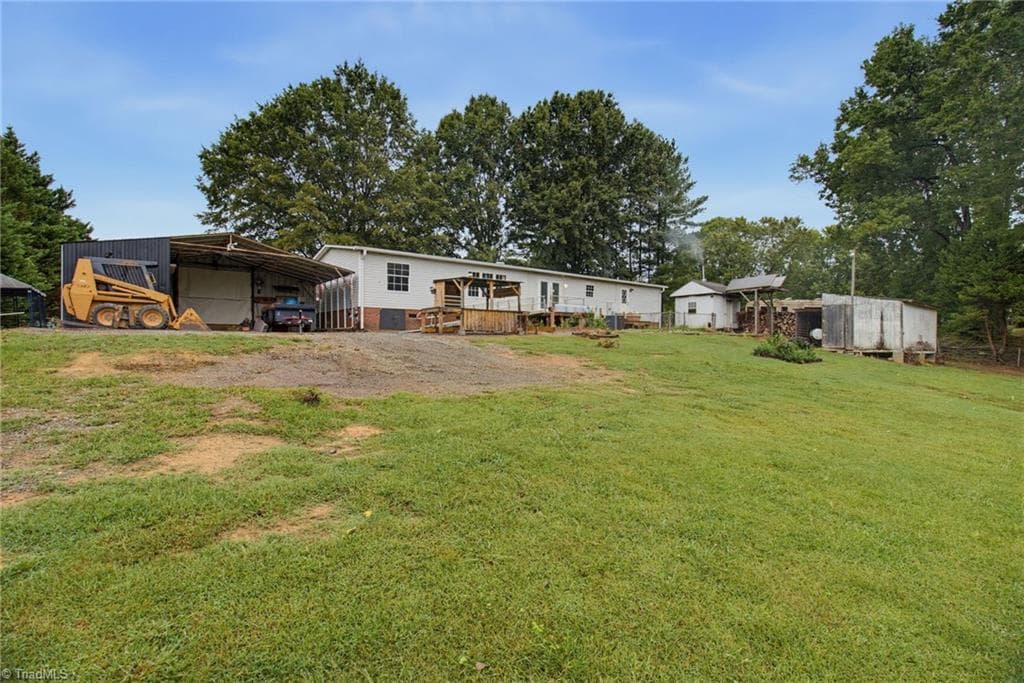 Manufactured Home at 202 Pond Trail, Reidsville NC 27320, Reidsville, photo 47 of 54