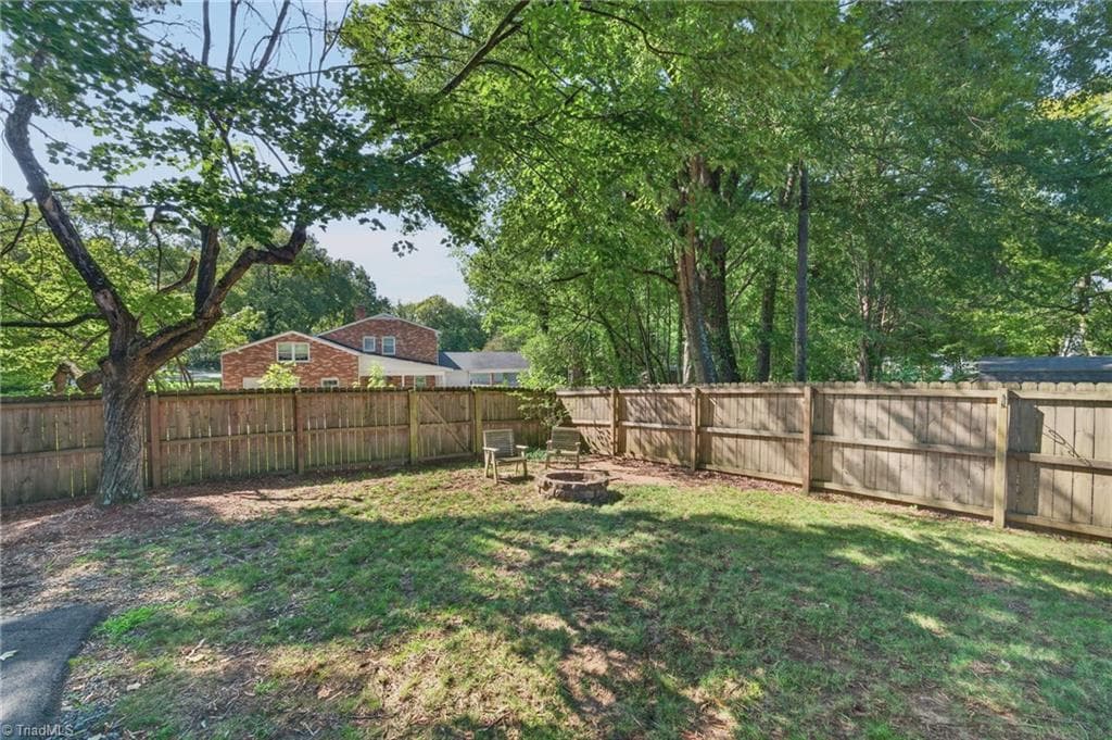 Stick/Site Built at 2308 Edgewood Avenue, Burlington NC 27215, Burlington, photo 19 of 21