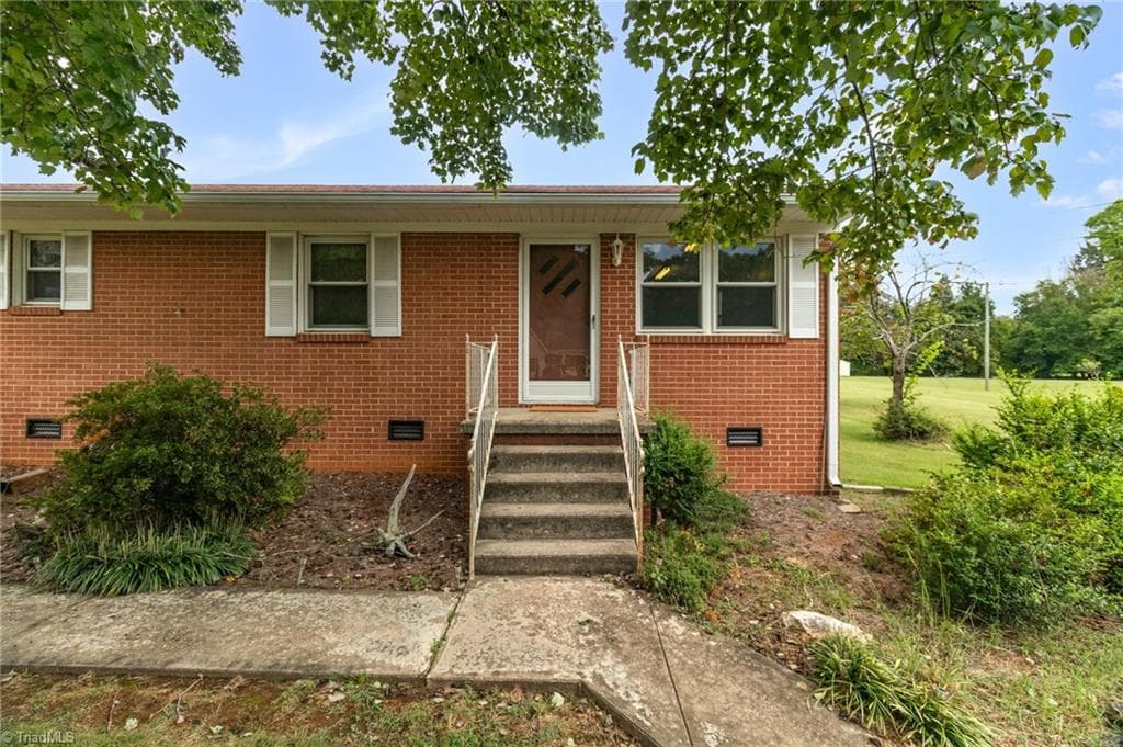 Stick/Site Built at 553 E Ridge Avenue, Liberty NC 27298, Liberty, photo 25 of 39