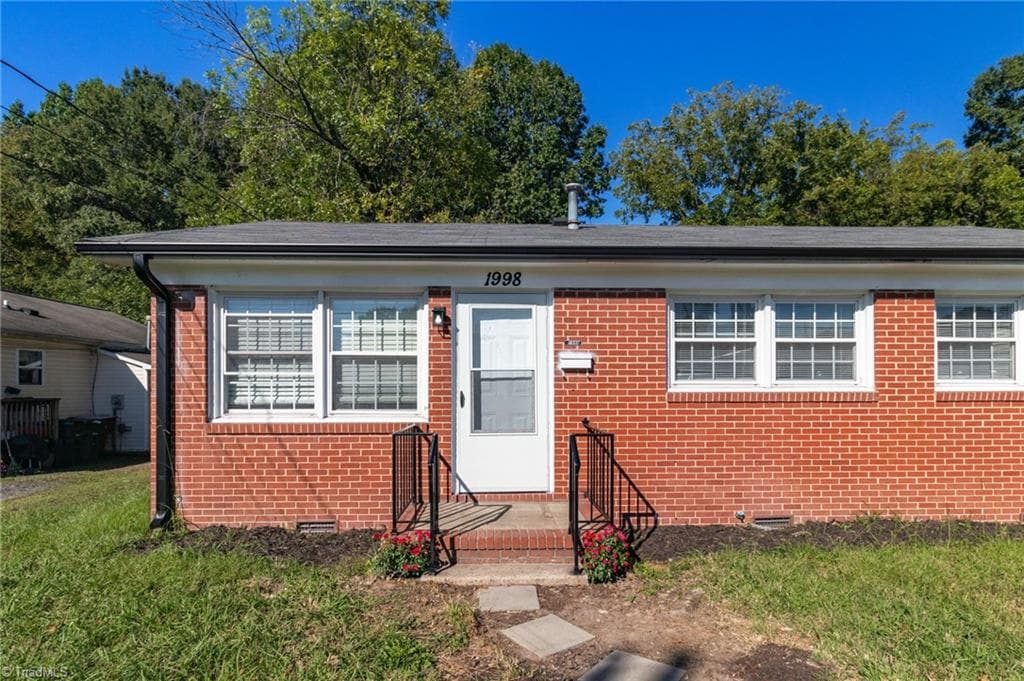 Stick/Site Built at 1998 Freeman Mill Road, Greensboro NC 27406, photo 7 of 37