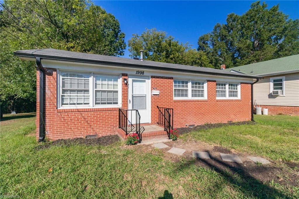 Stick/Site Built at 1998 Freeman Mill Road, Greensboro NC 27406, photo 5 of 37