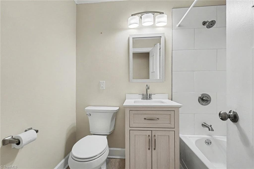 Stick/Site Built at 5107 Grandover Parkway, Greensboro NC 27407, photo 16 of 29