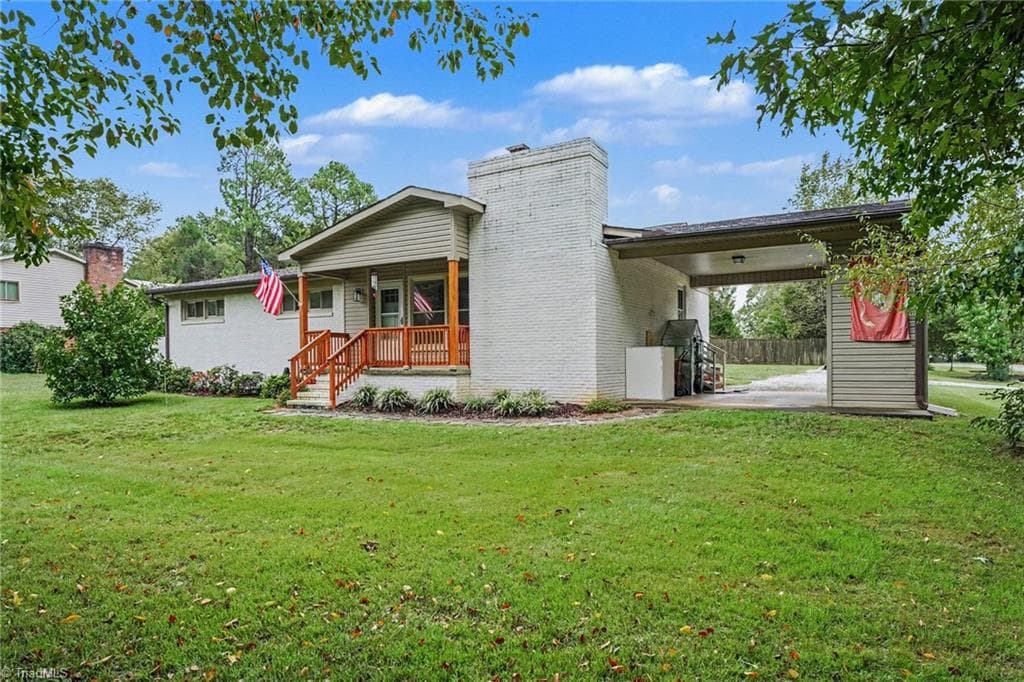 Stick/Site Built at 5107 Grandover Parkway, Greensboro NC 27407, photo 3 of 29