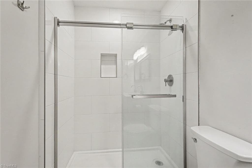 Stick/Site Built at 5107 Grandover Parkway, Greensboro NC 27407, photo 20 of 29
