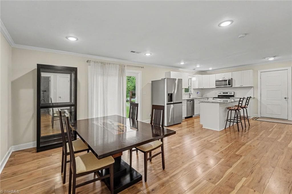 Stick/Site Built at 5107 Grandover Parkway, Greensboro NC 27407, photo 10 of 29