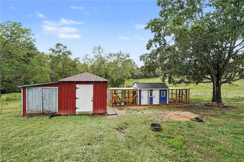 Stick/Site Built at 226 Pleasant Hill Drive, Elkin NC 28621, photo 35 of 45